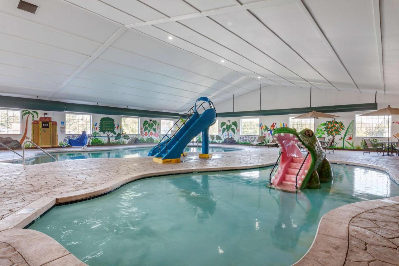 Best Western Plus Sparta Trail Lodge Ngoại thất bức ảnh