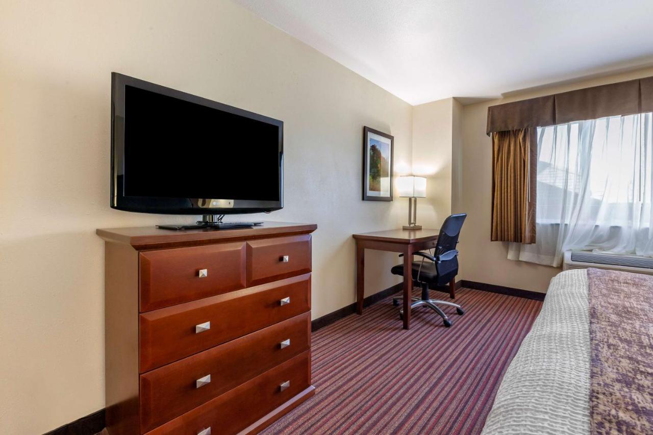 Best Western Plus Sparta Trail Lodge Ngoại thất bức ảnh